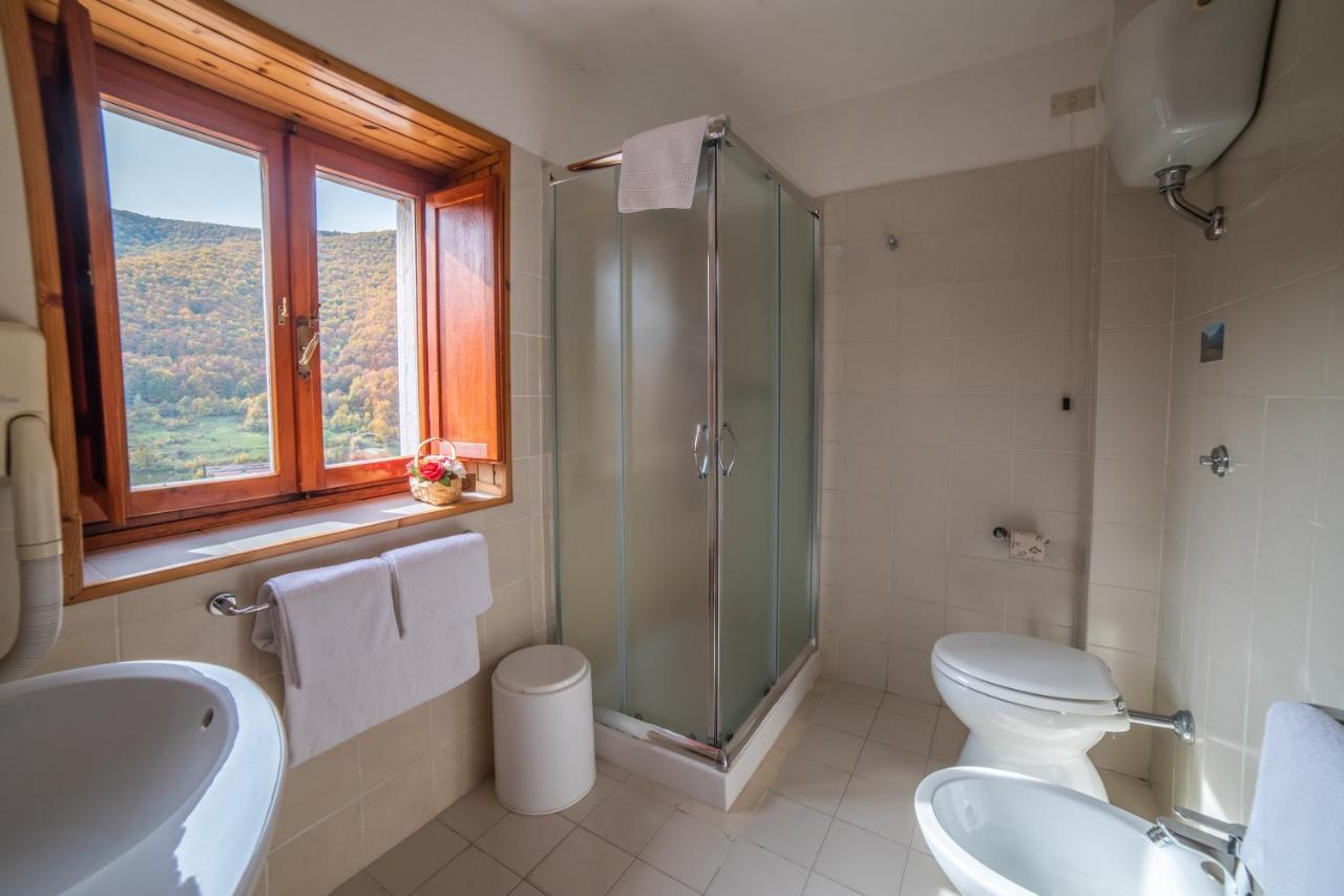 Hotel La Pieja à Opi Extérieur photo