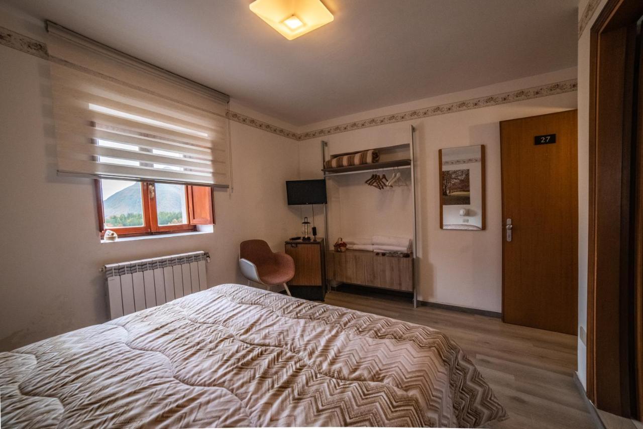 Hotel La Pieja à Opi Extérieur photo