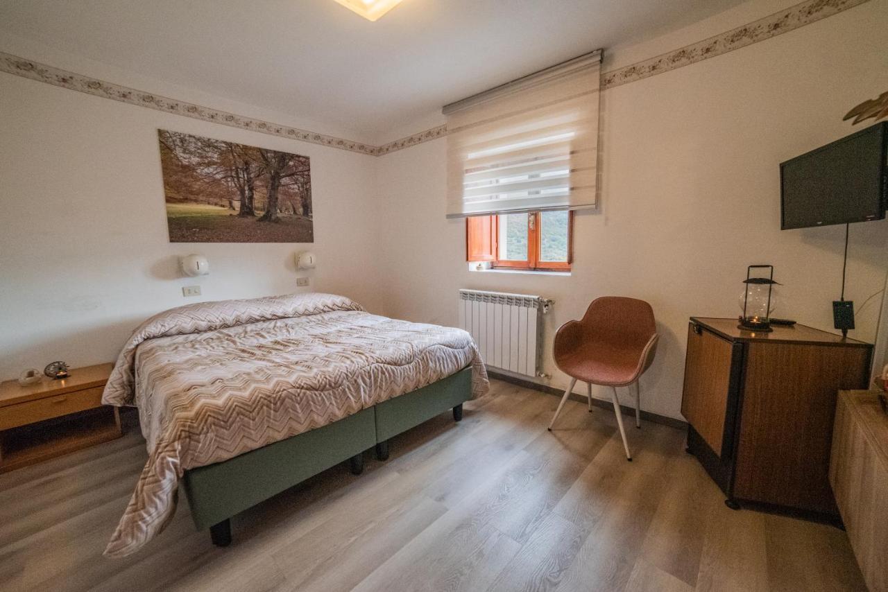 Hotel La Pieja à Opi Extérieur photo
