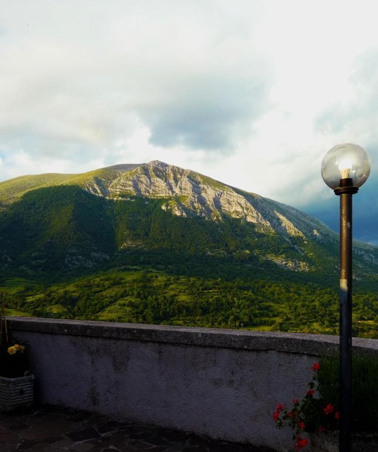 Hotel La Pieja à Opi Extérieur photo